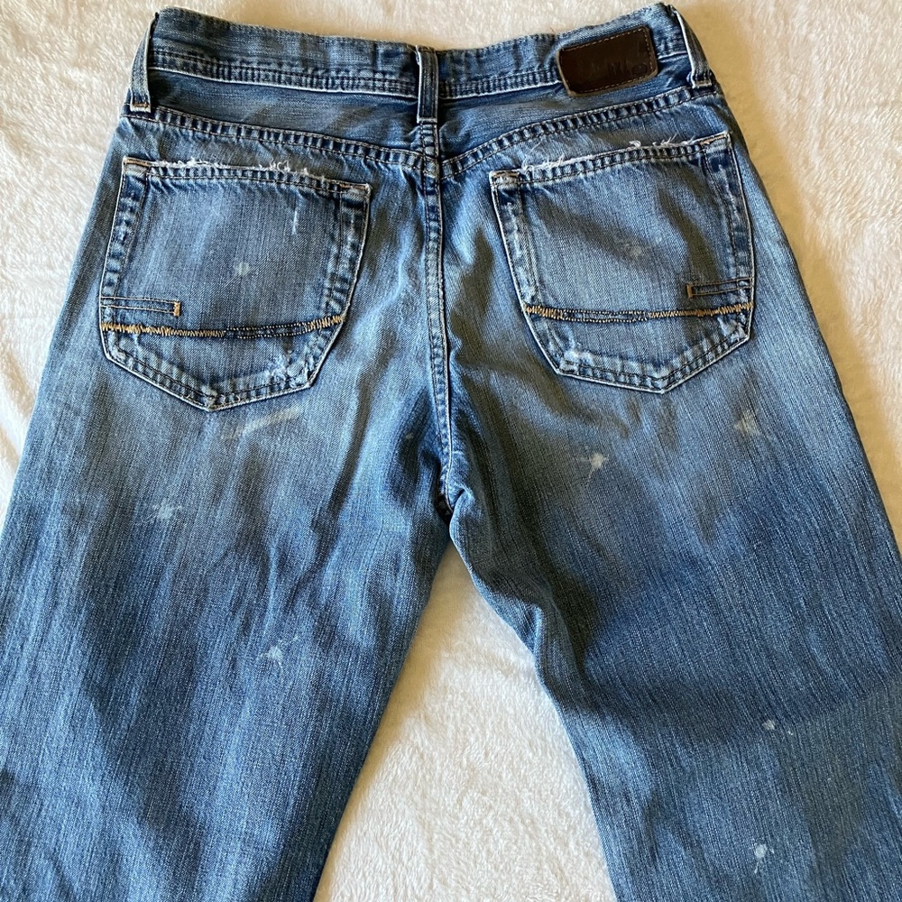 BKE Tyler Distressed Jeans - Picture 2 of 10